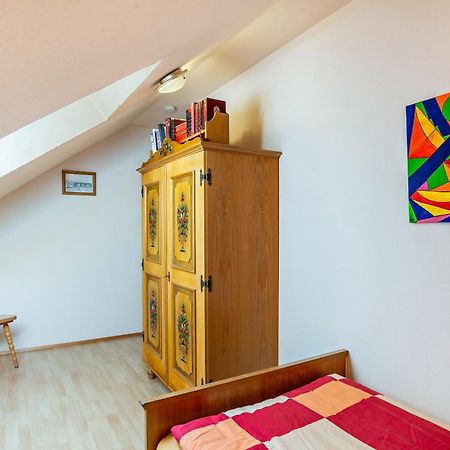Haus Guenter Und Valeria Apartment Gossersweiler-Stein Exterior photo